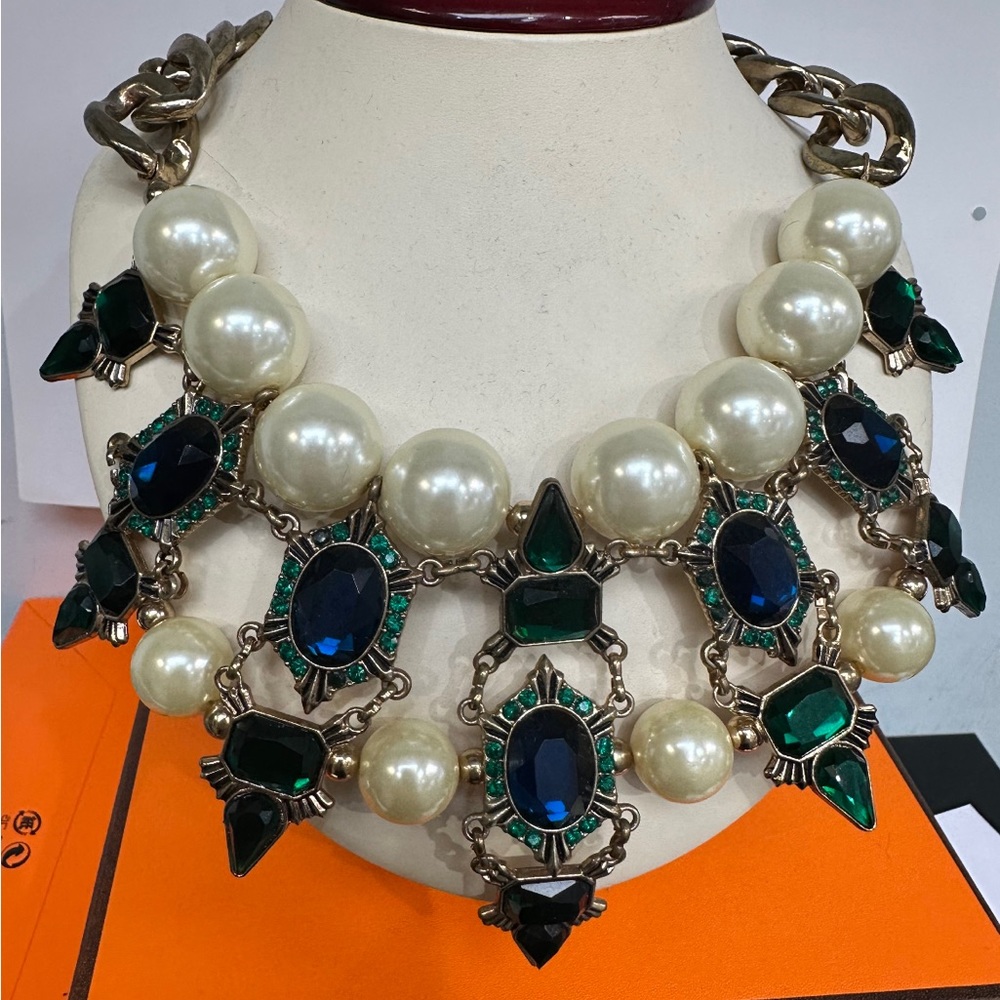 Necklace - Picture 2 of 3
